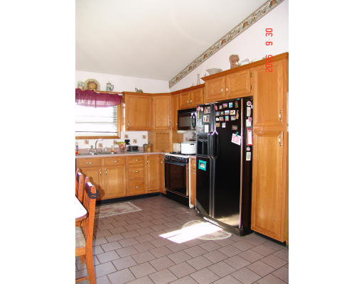 813 Main Street Acushnet, MA 02743 - Photo 3 of 10 Gallery Image 3