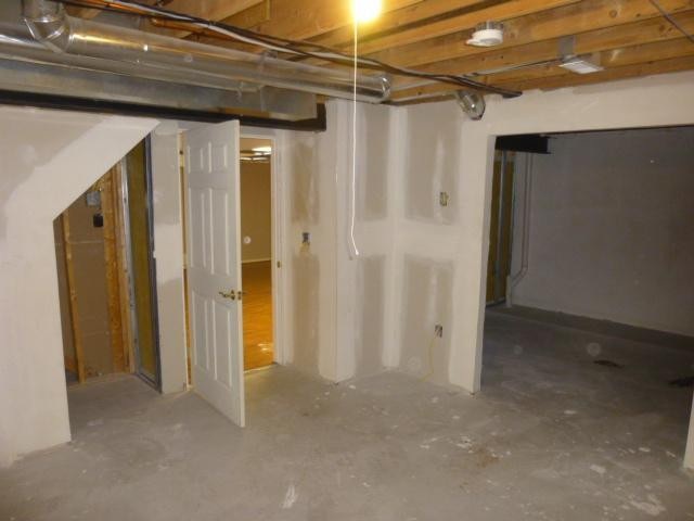 8379 Jeremy Road Belleville, MI 48111 - Photo 20 of 36 Photo 20