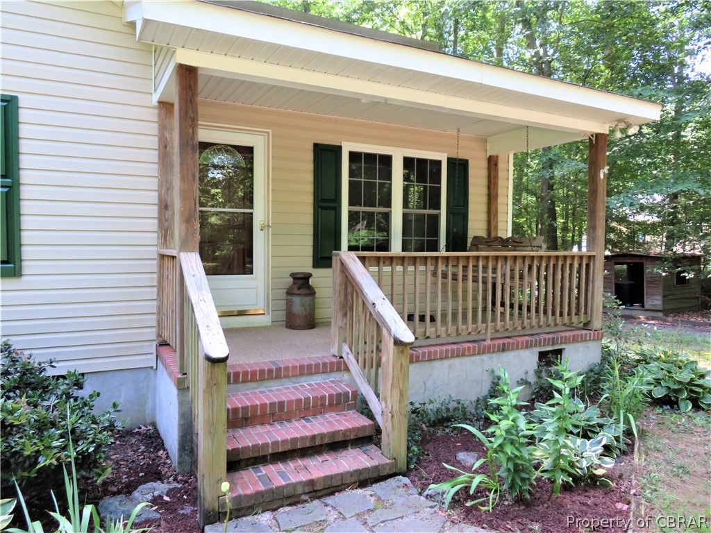 102 Burning Tree Road Hartfield, VA 23071 - Photo 4 of 21 Gallery Image 4