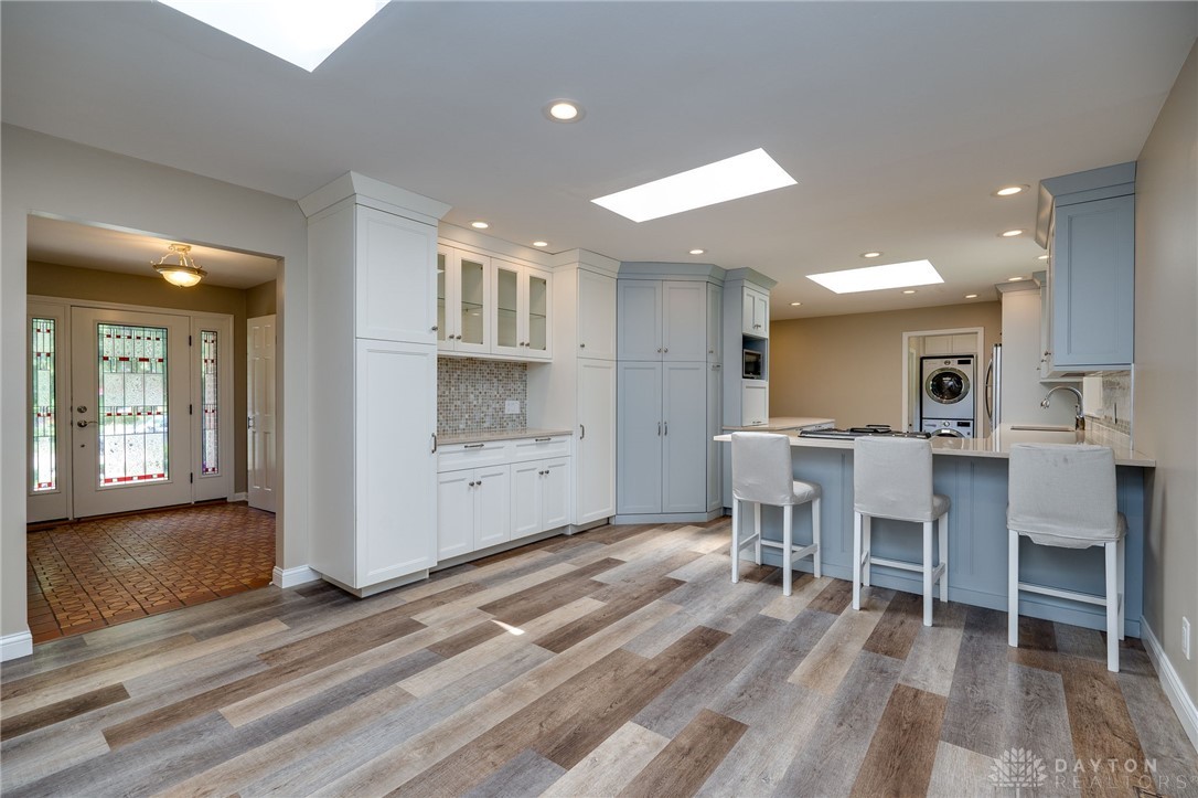 6044 Waterloo Road Dayton, OH 45459 - Photo 11 of 47 Gallery Image 11