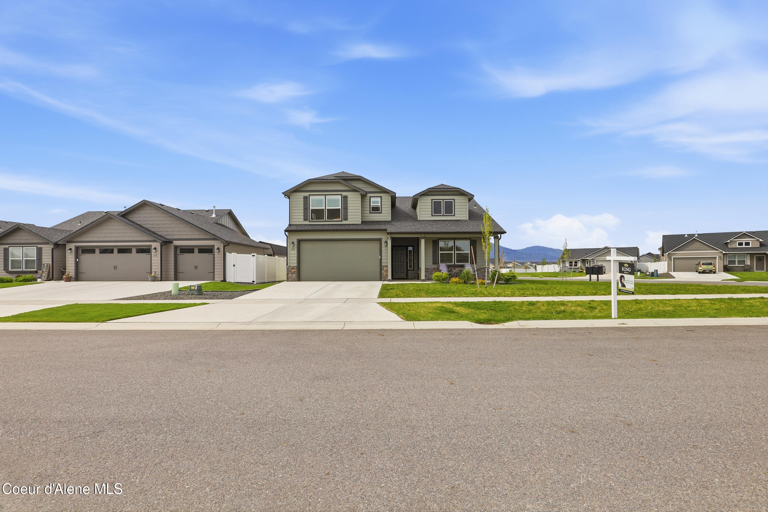 6103 West Ballentree Lane Rathdrum, ID 83858 - Photo 2 of 37 2_img_1555
