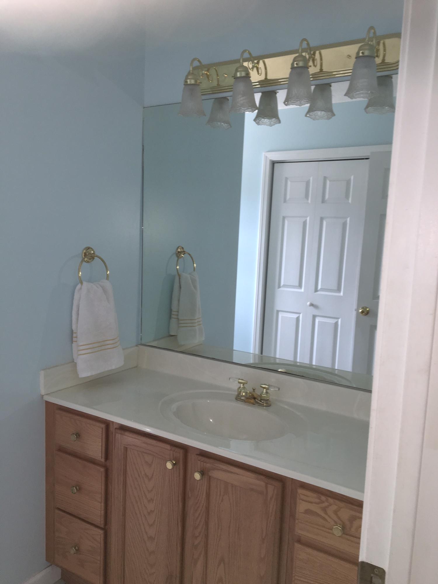 5152 Circle Road Corryton, TN 37721 - Photo 19 of 31 Hall Bath1
