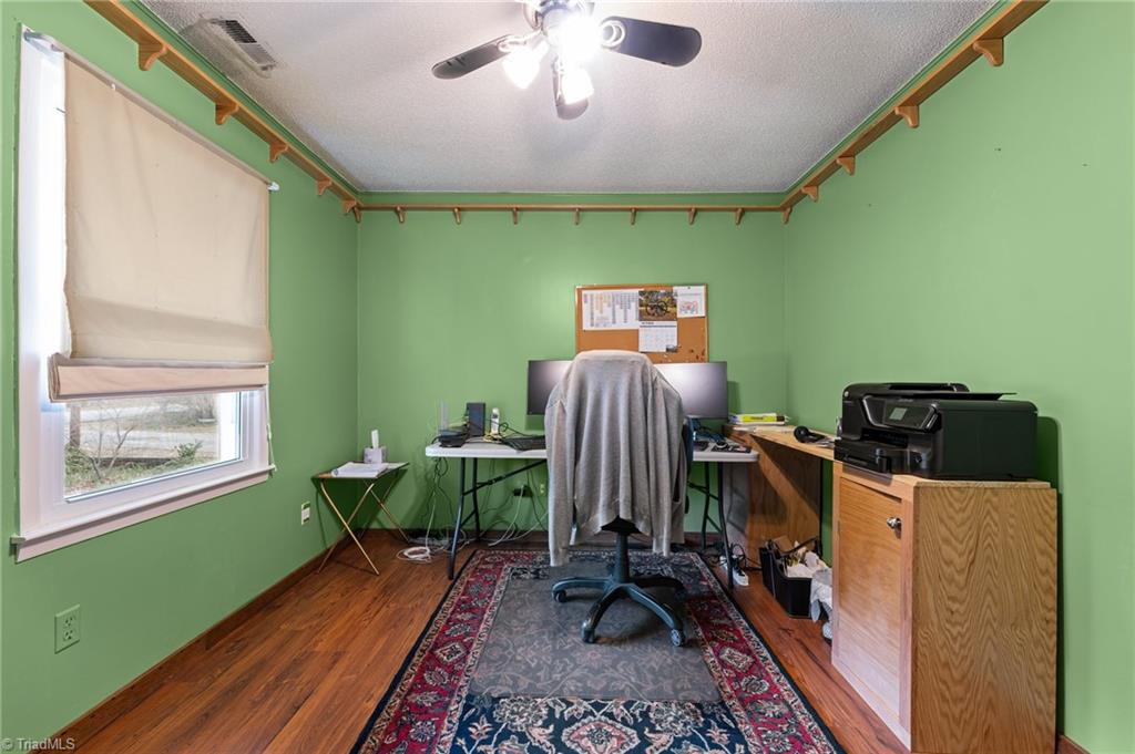 116 Ridgeway Road Thomasville, NC 27360 - Photo 39 of 47