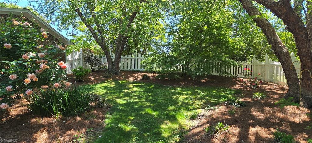 116 Ridgeway Road Thomasville, NC 27360 - Photo 6 of 47