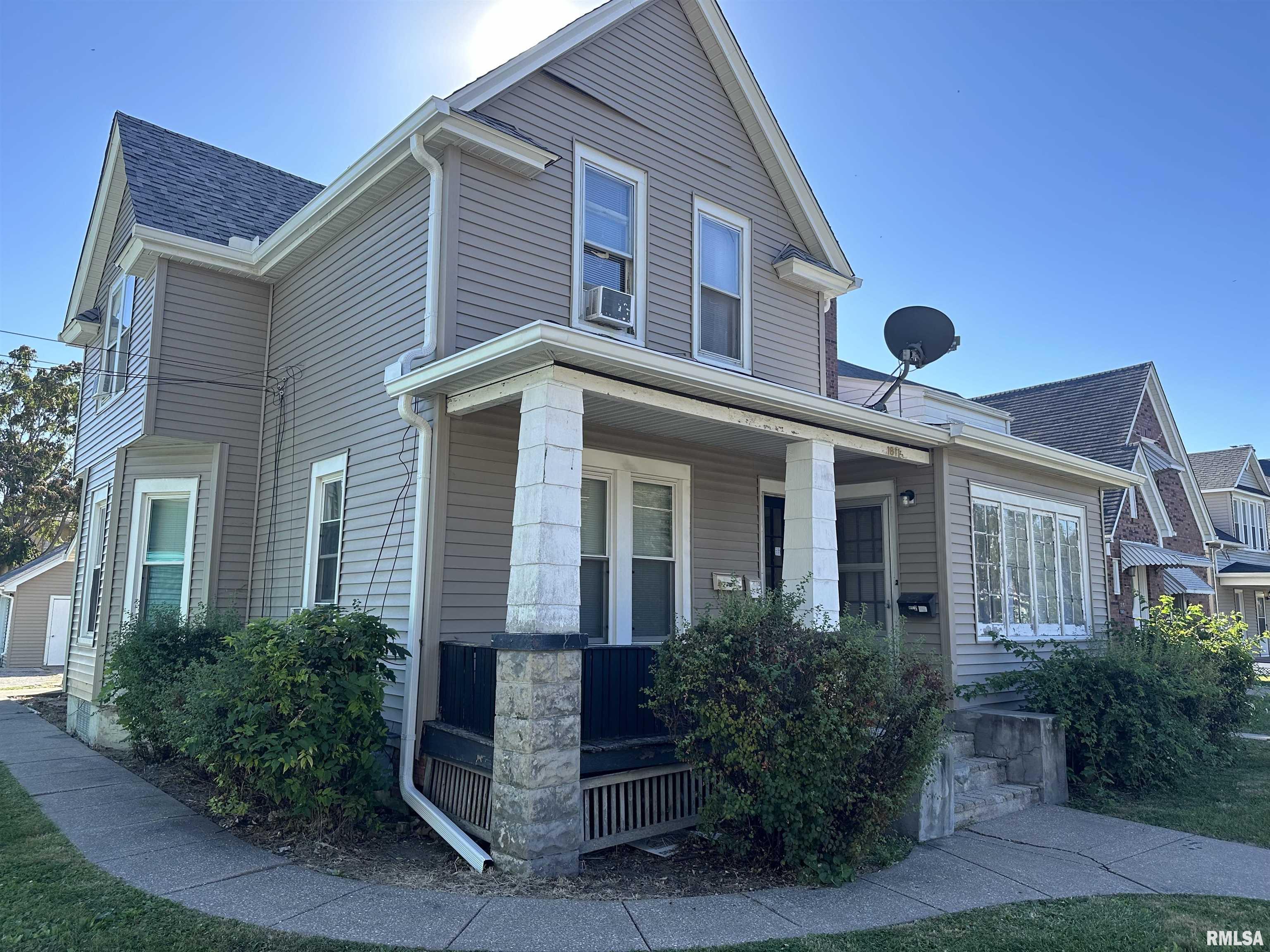 1811 27th Street Rock Island, IL 61201 - Photo 2 of 21