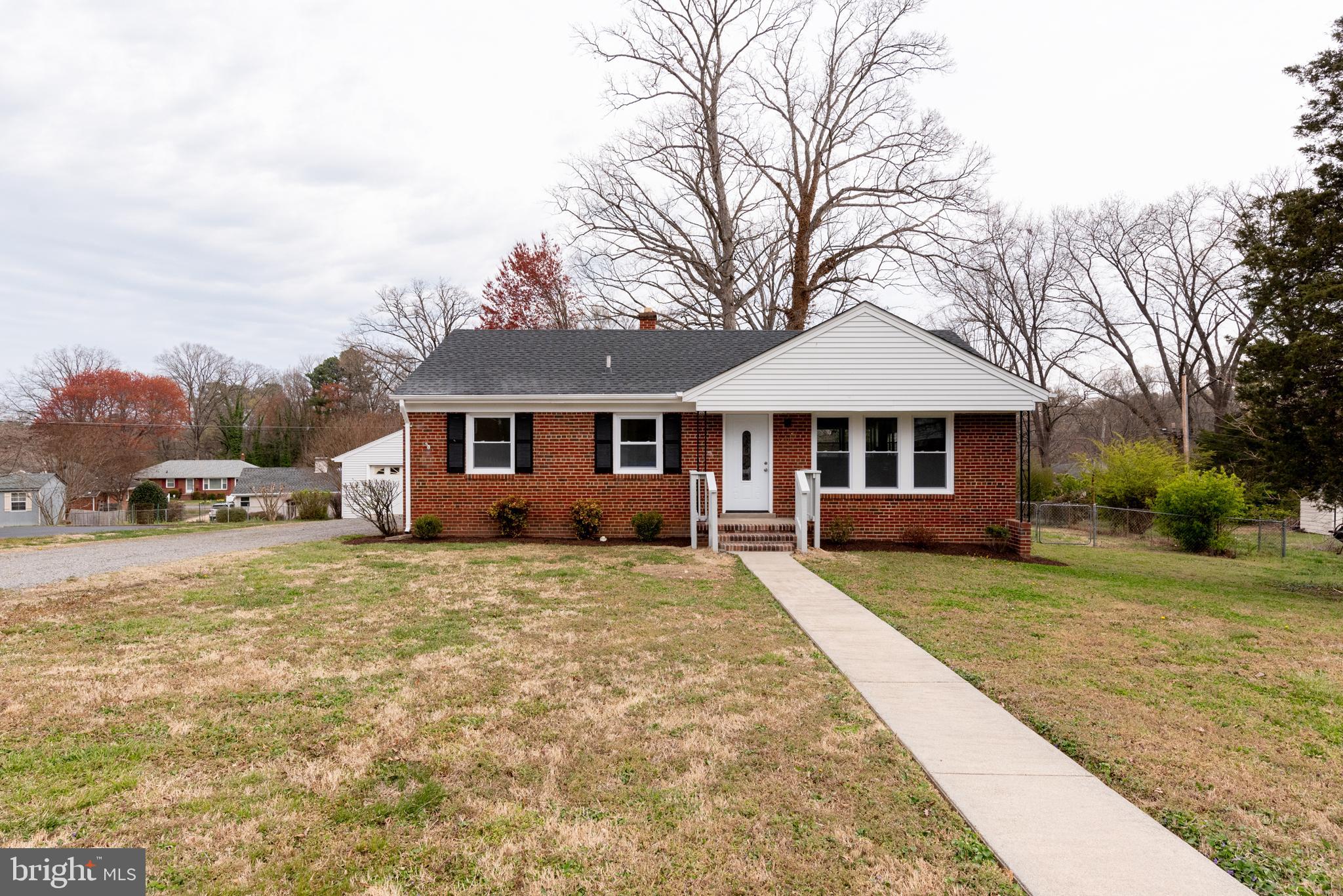 5410 Windingbrook Road Richmond, VA 23230 - Photo 2 of 34 Gallery Image 2