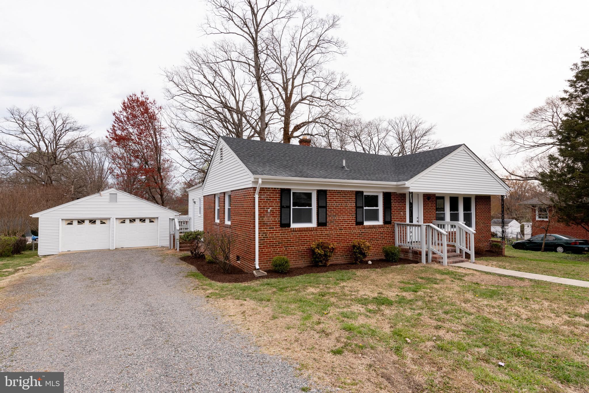 5410 Windingbrook Road Richmond, VA 23230 - Photo 5 of 34 Gallery Image 5