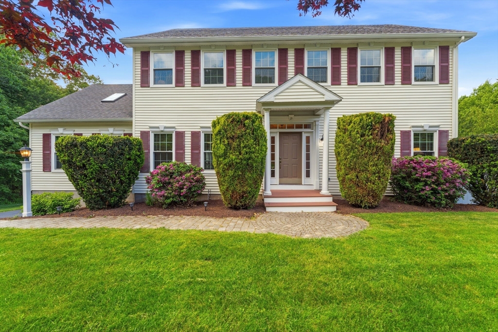 19 Old Farm Road Douglas, MA 01516 - Photo 2 of 42