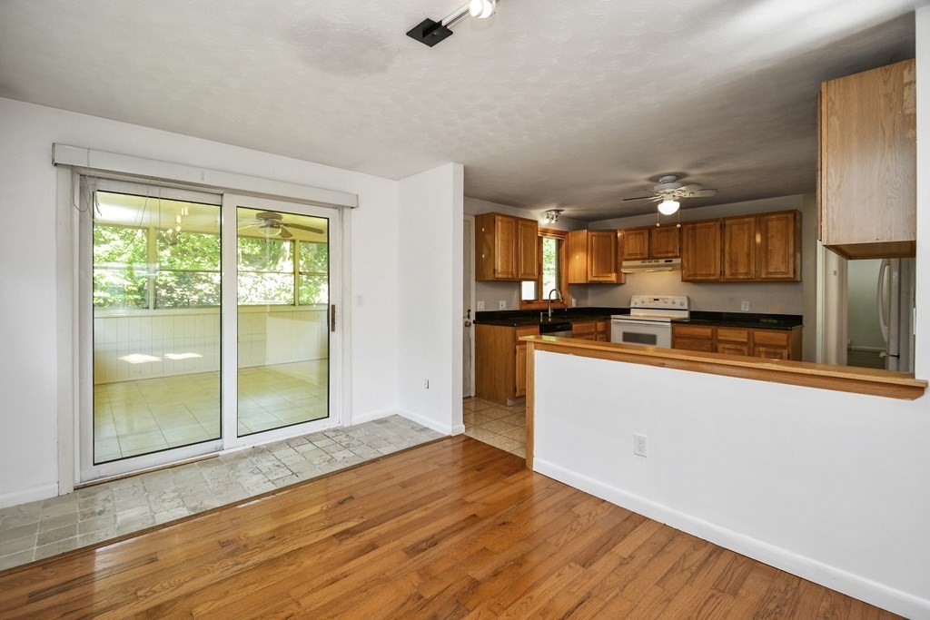 43 Whitman Road Worcester, MA 01609 - Photo 11 of 35 Gallery Image 11
