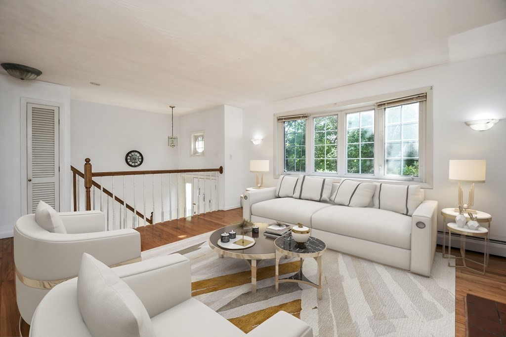 43 Whitman Road Worcester, MA 01609 - Photo 3 of 35 Gallery Image 3