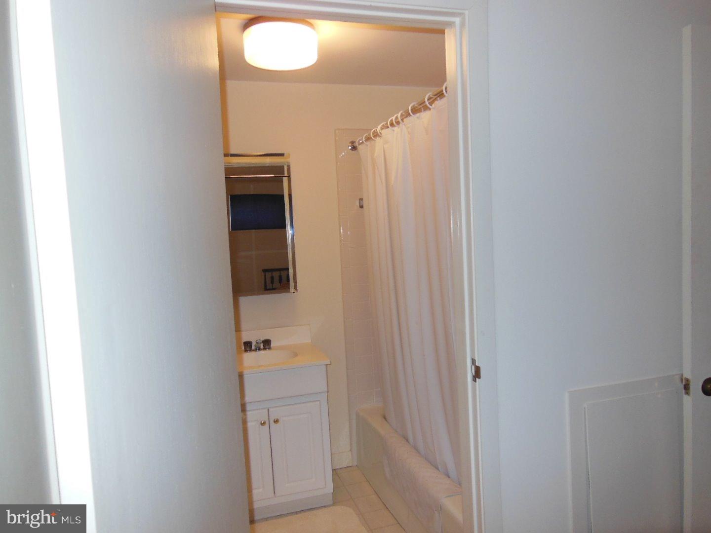 2895 Tower Road Huntingdon Valley, PA 19006 - Photo 12 of 23 Gallery Image 12