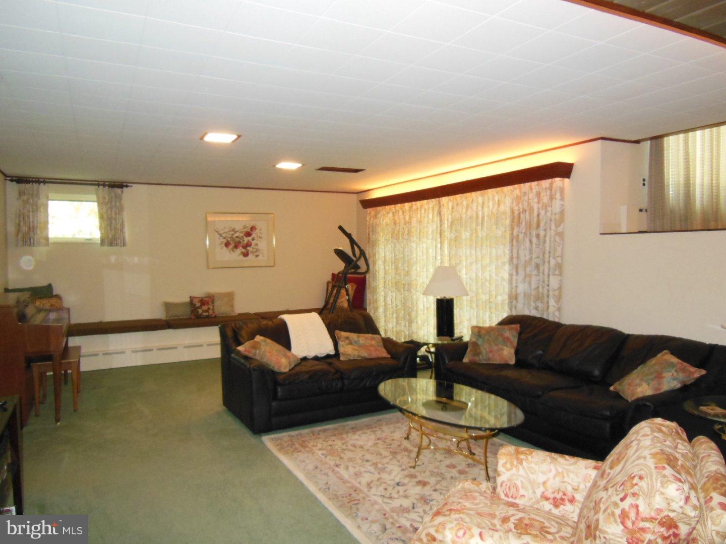 2895 Tower Road Huntingdon Valley, PA 19006 - Photo 8 of 23 Gallery Image 8