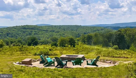 $925,000 | 614 Graystones Jeras Road, White Haven, PA 18661