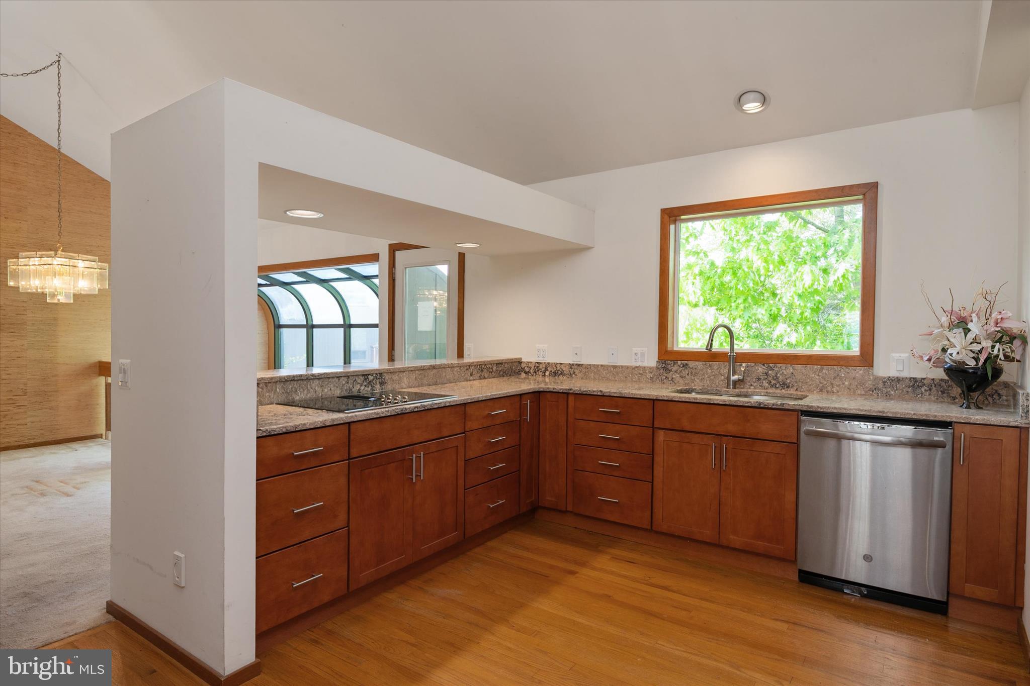 377 Broadview Lane Annapolis, MD 21401 - Photo 19 of 59