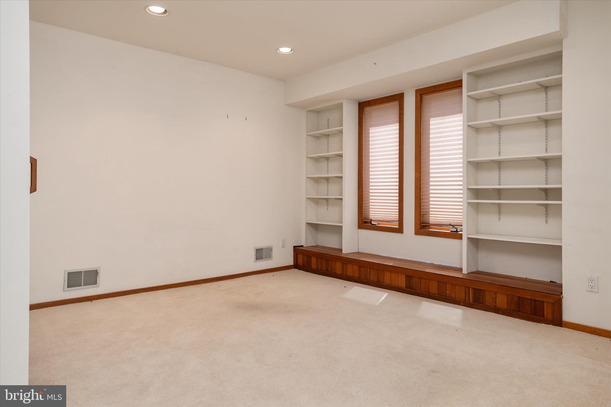 377 Broadview Lane Annapolis, MD 21401 - Photo 38 of 59