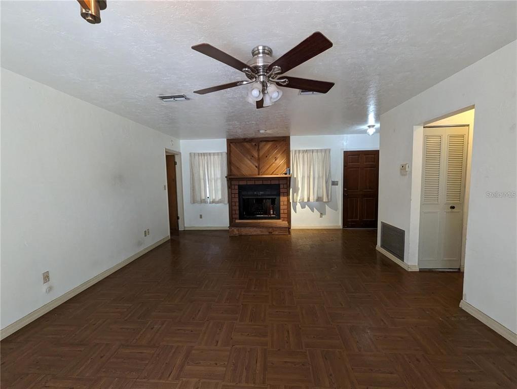 721 Southwest 127 Street Newberry, FL 32669 - Photo 3 of 19
