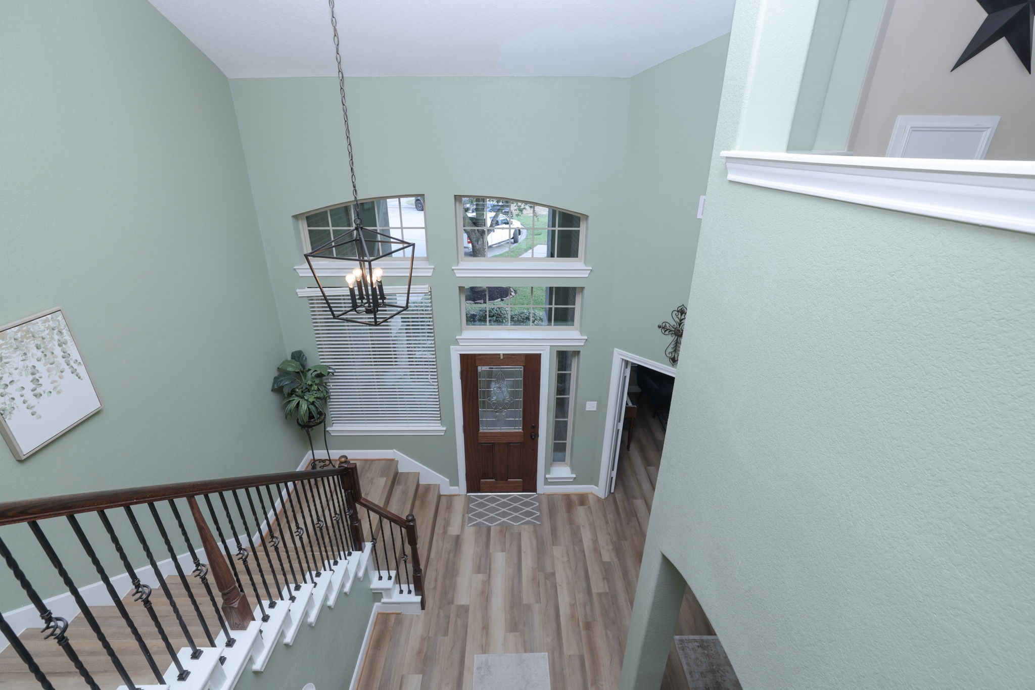5922 Glen Lief Court Spring, TX 77379 - Photo 27 of 41 a view of a hallway with front door