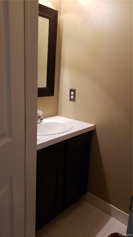 217 Saxon Court Rochester Hills, MI 48307 - Photo 12 of 25