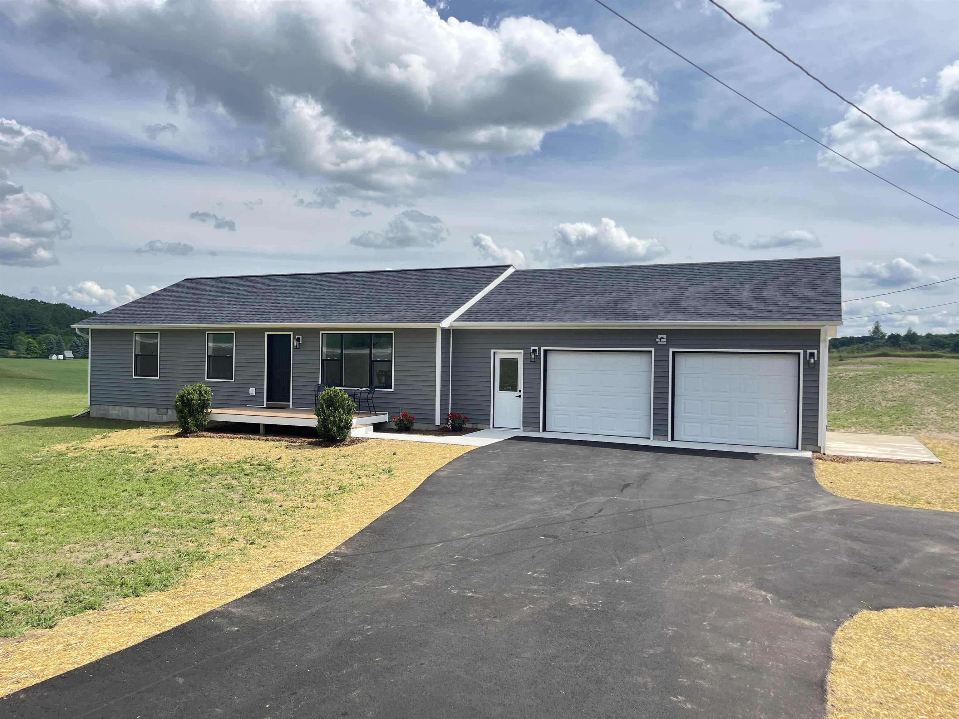 7937 Barney Road Traverse City, MI 49684 - Photo 5 of 30
