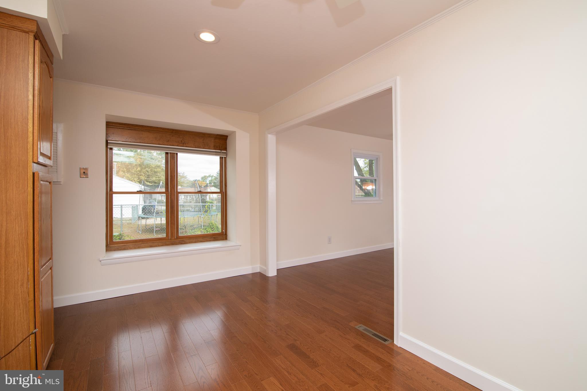 603 Cornwall Road Sewell, NJ 08080 - Photo 12 of 34 Family Room