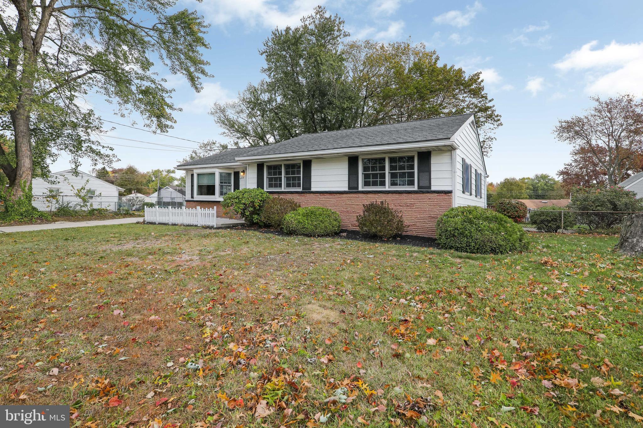 603 Cornwall Road Sewell, NJ 08080 - Photo 3 of 34