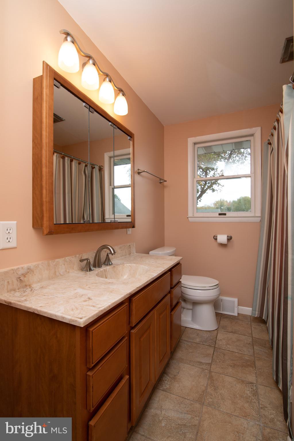 603 Cornwall Road Sewell, NJ 08080 - Photo 21 of 34 Bathroom