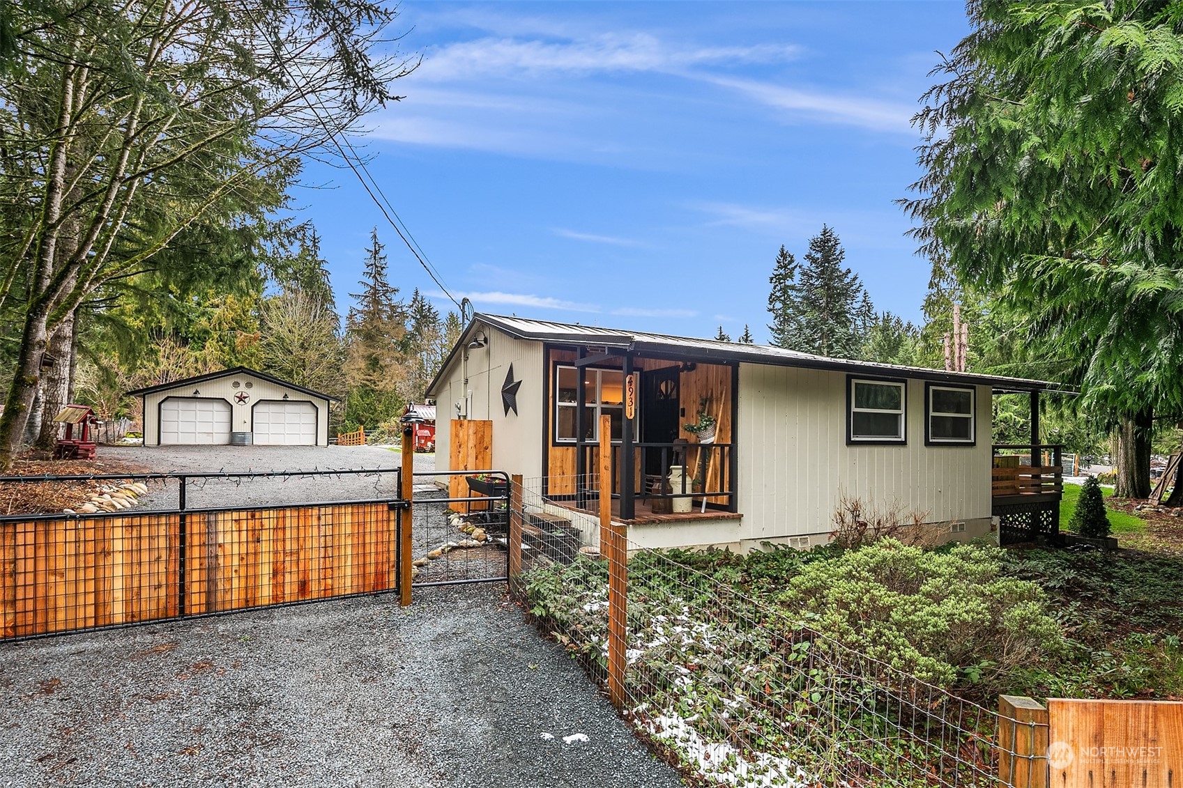 4931 East Lake Bosworth Drive, Snohomish, WA 98290 Compass