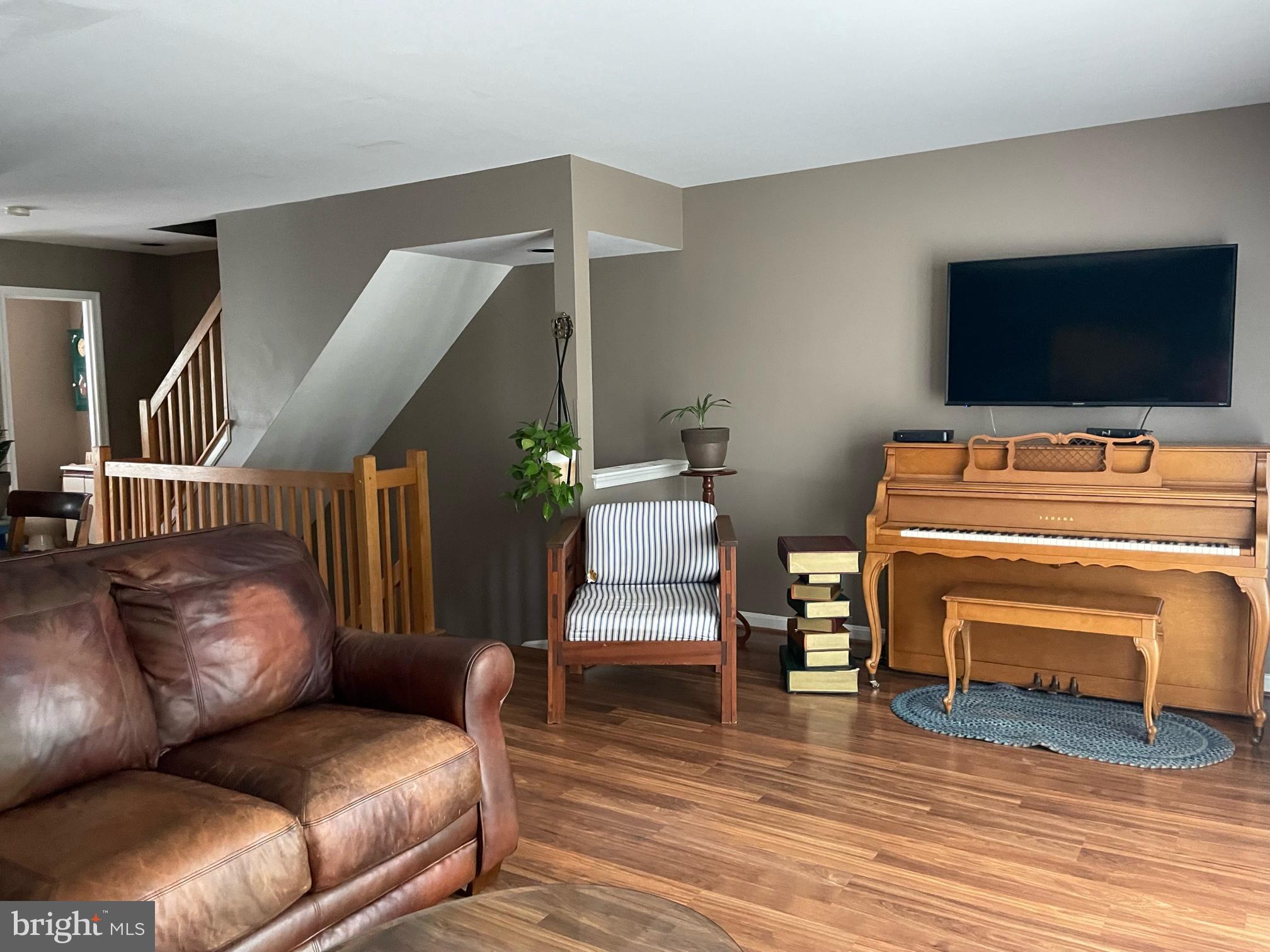 10943 Baskerville Road Reisterstown, MD 21136 - Photo 4 of 22 Gallery Image 4