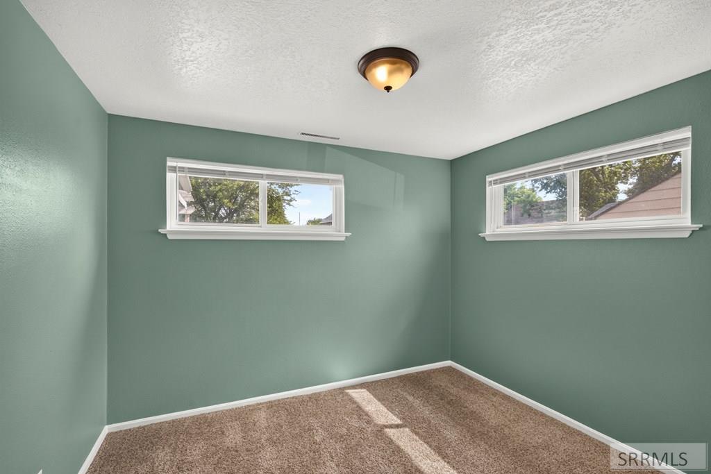 730 Balsam Street Pocatello, ID 83201 - Photo 22 of 37 Bedroom 2