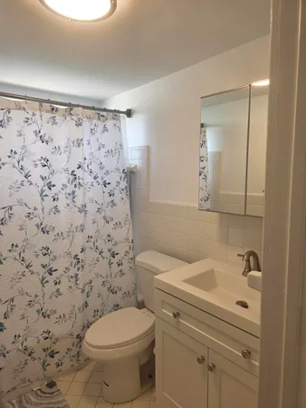 $2,150 | 911 North Federal Highway, Unit 205, Lake Worth Beach, FL 33460