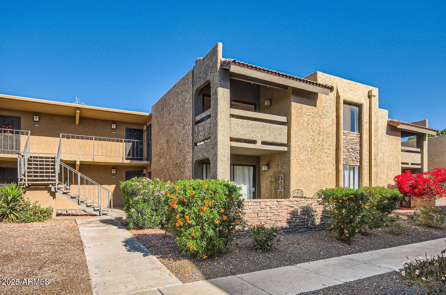 3825 East Camelback Road, Unit 289 Phoenix, AZ 85018 - Photo 1 of 20 3825 E. Camelback Rd. #189 - Web Quality