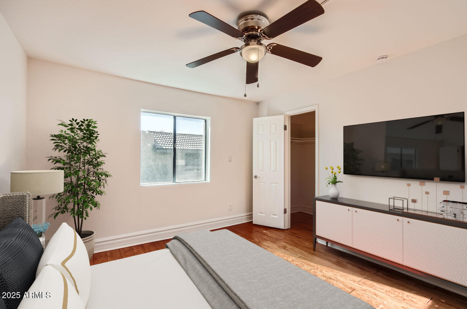 3825 East Camelback Road, Unit 289 Phoenix, AZ 85018 - Photo 13 of 20 3825 E. Camelback Rd. #189 - Web Quality