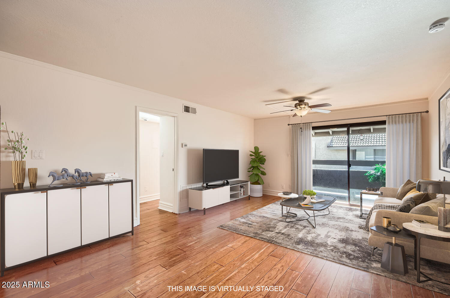 3825 East Camelback Road, Unit 289 Phoenix, AZ 85018 - Photo 4 of 20 3825 E. Camelback Rd. #189 - Web Quality