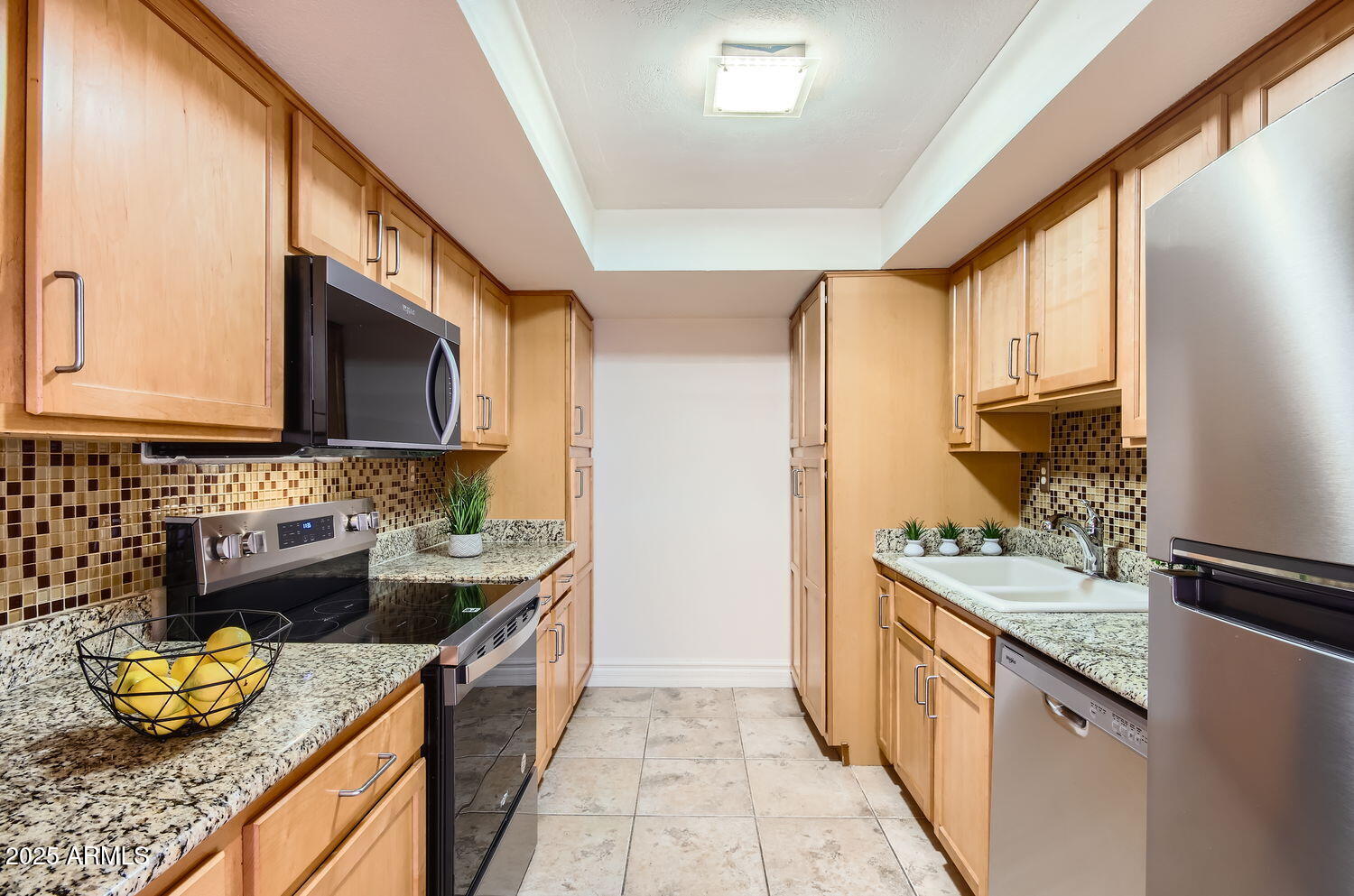 3825 East Camelback Road, Unit 289 Phoenix, AZ 85018 - Photo 8 of 20 3825 E. Camelback Rd. #189 - Web Quality