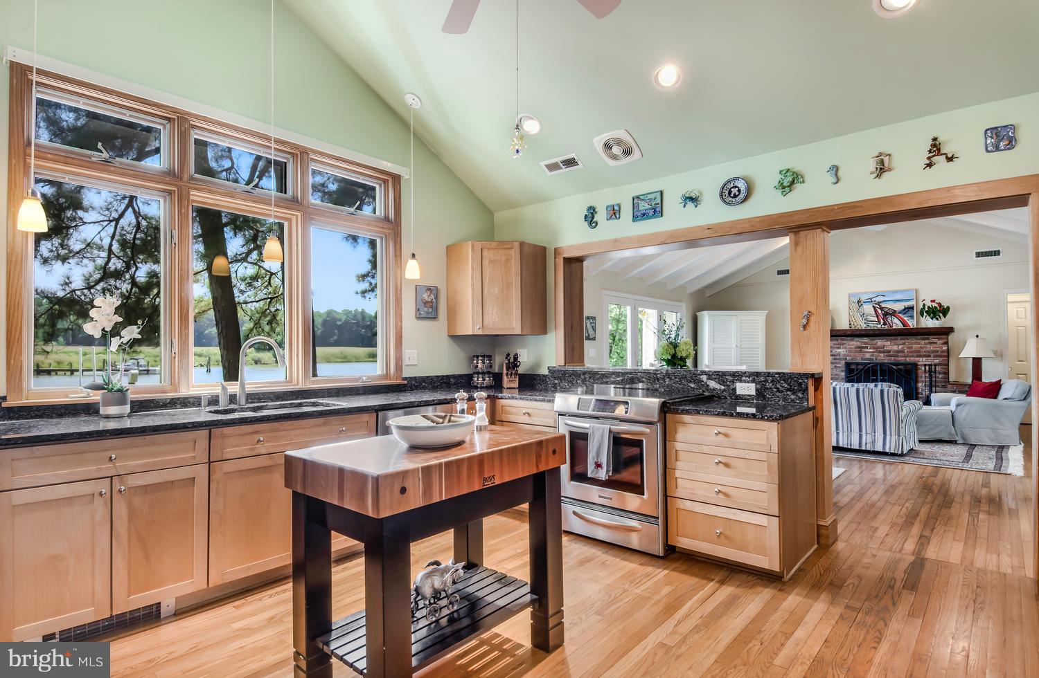 6877 Edge Creek Road St. Michaels, MD 21663 - Photo 11 of 30 Kitchen