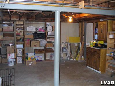 2929 Shakespeare Road Bethlehem, PA 18017 - Photo 19 of 22 Gallery Image 19