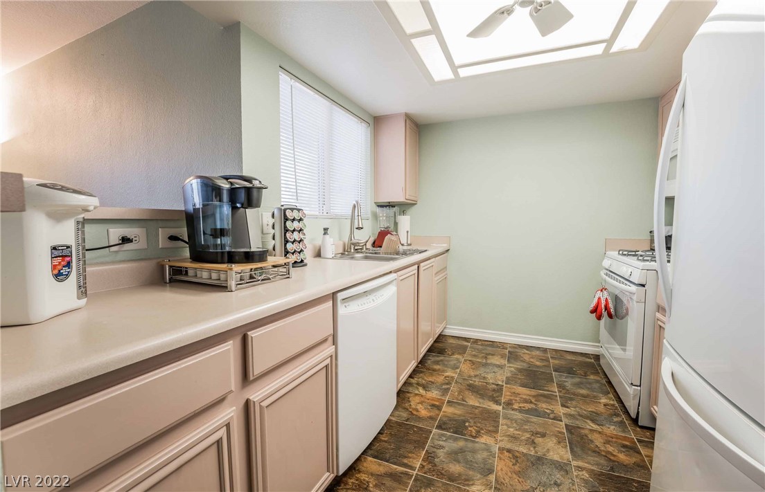8070 West Russell Road, Unit 2049 Las Vegas, NV 89113 - Photo 8 of 45 Gallery Image 8
