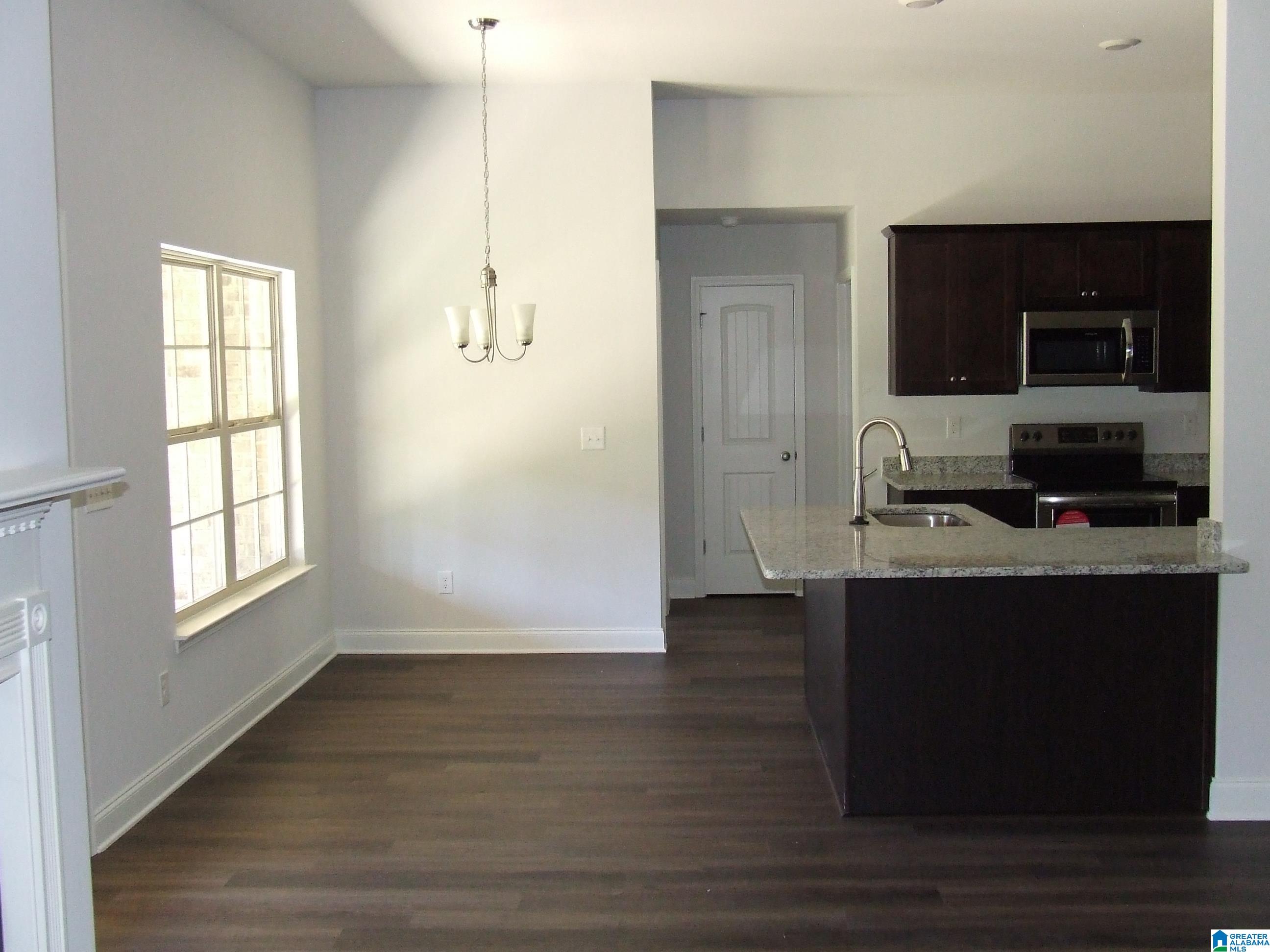 205 Dawsons Cv Drive Alabaster, AL 35007 - Photo 9 of 30