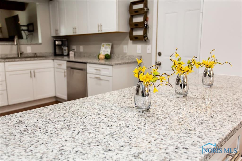 1701 Cass Road Maumee, OH 43537 - Photo 8 of 41 Gallery Image 8