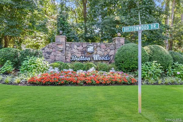$3,450 | 855 Skyline Drive, Coram, NY 11727