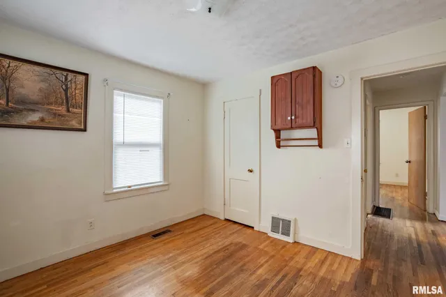 $79,500 | 318 South 3rd Street, Marion, IL 62959