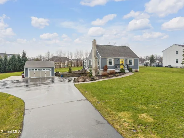 $450,000 | 312 Boght Road, Colonie, NY 12189