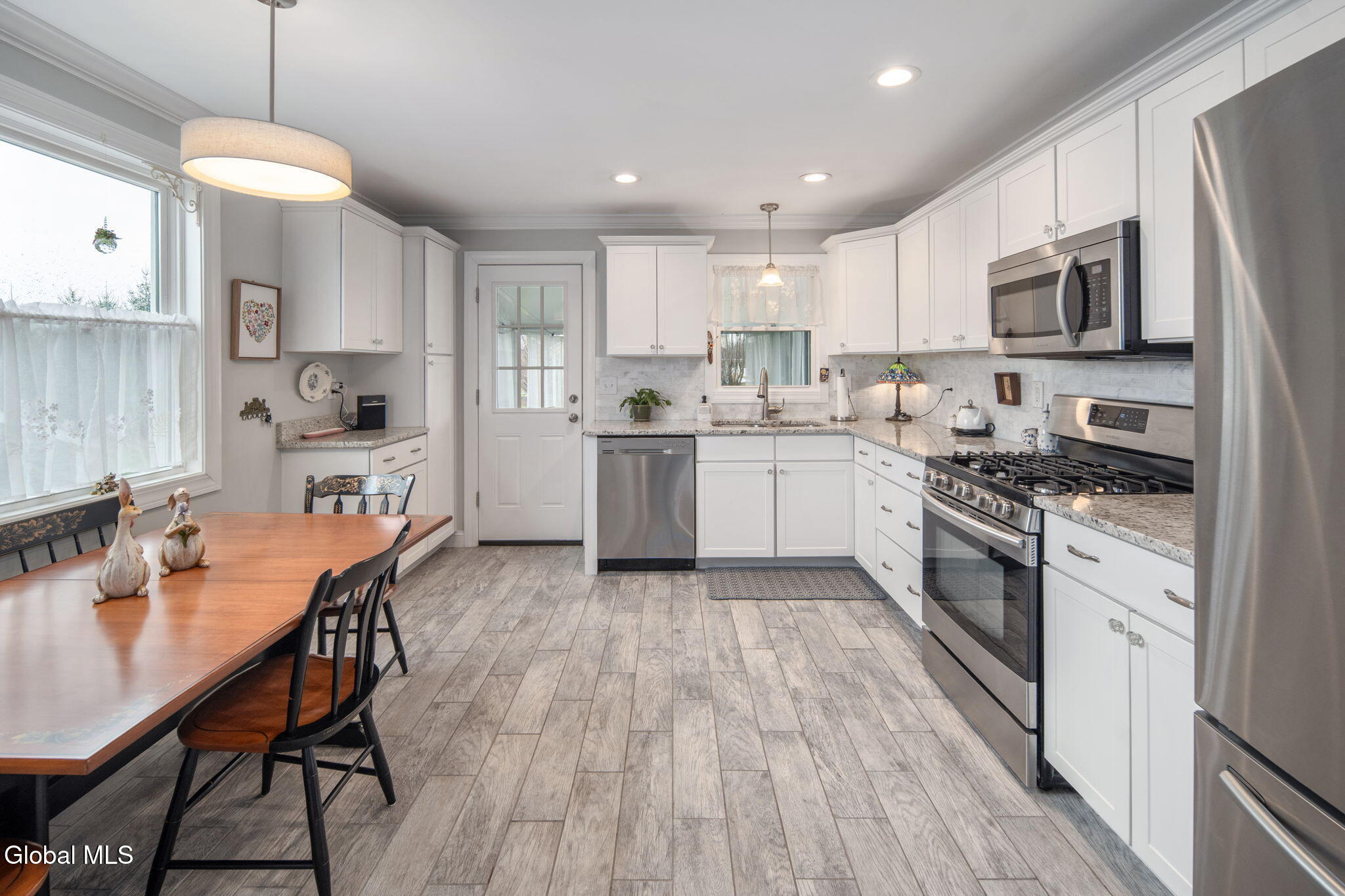 312 Boght Road Colonie, NY 12189 - Photo 10 of 45 10-312BoghtRd_10