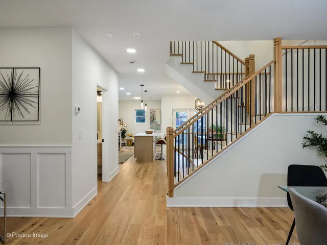 $799,900 | 5141 West Dakin Street, Chicago, IL 60641