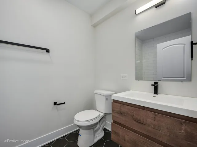 $799,900 | 5141 West Dakin Street, Chicago, IL 60641