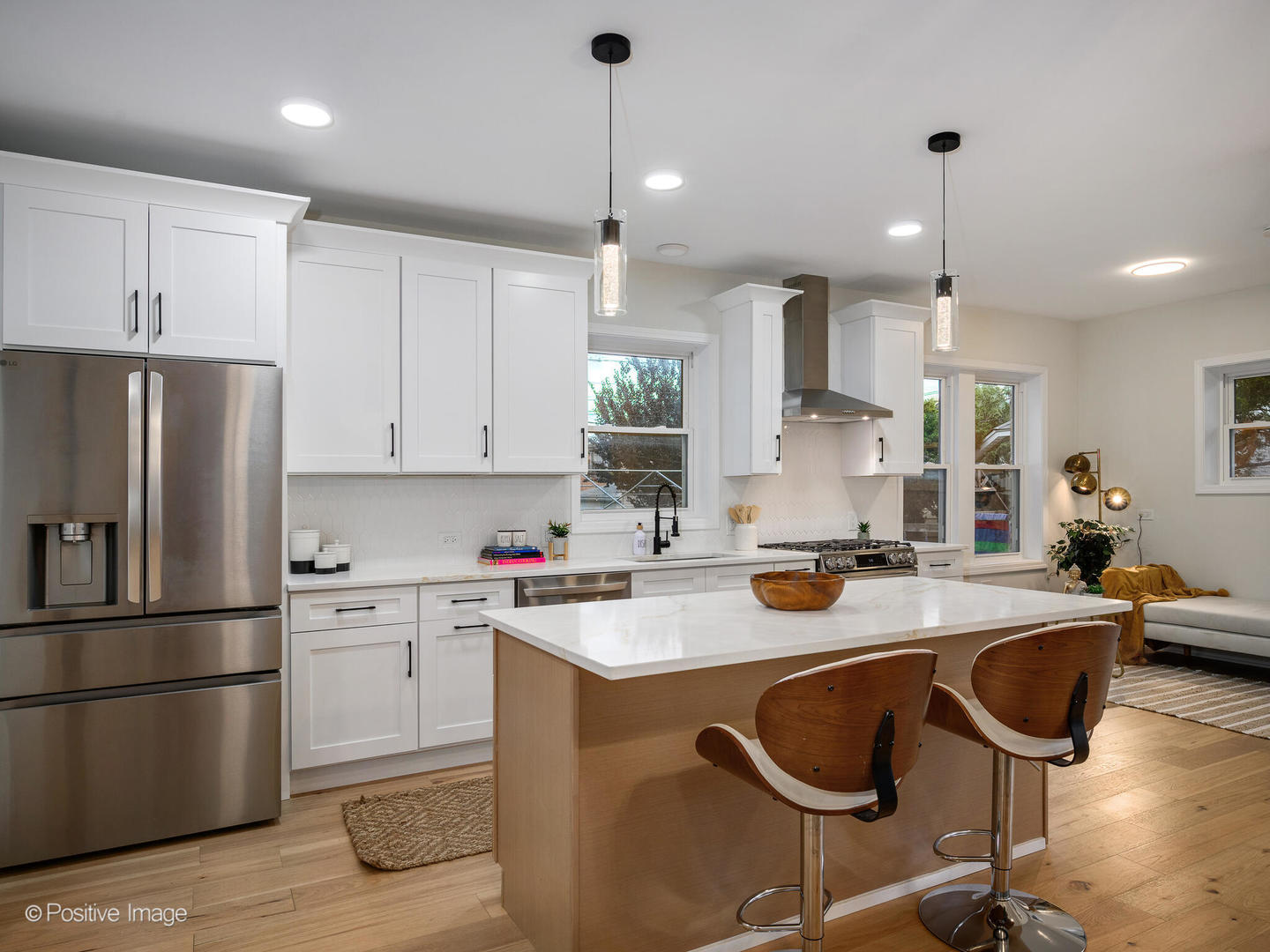 5141 West Dakin Street Chicago, IL 60641 - Photo 7 of 33