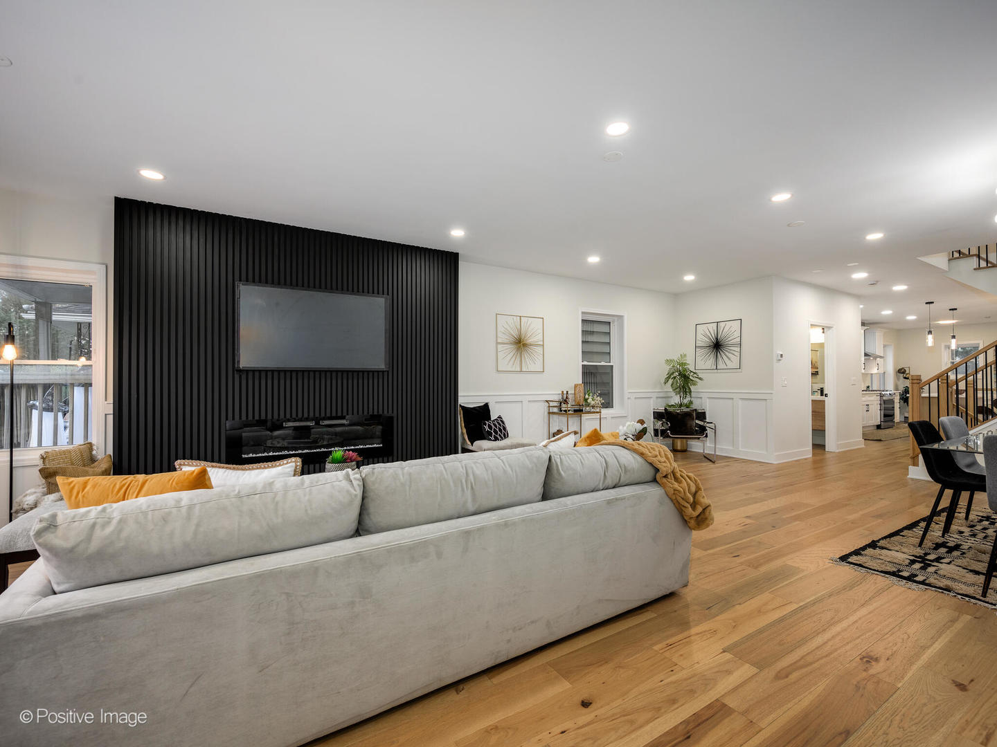 5141 West Dakin Street Chicago, IL 60641 - Photo 10 of 33