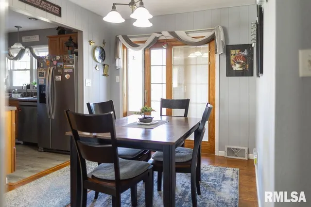 $190,000 | 1035 Lawrence Drive, Canton, IL 61520