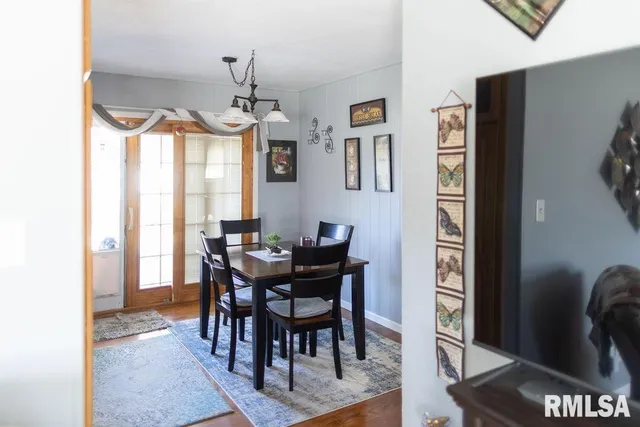 $190,000 | 1035 Lawrence Drive, Canton, IL 61520