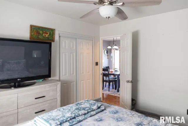 $190,000 | 1035 Lawrence Drive, Canton, IL 61520